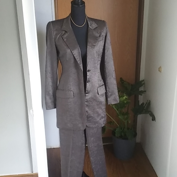 💯Formal Suit size 2 - Picture 6 of 8